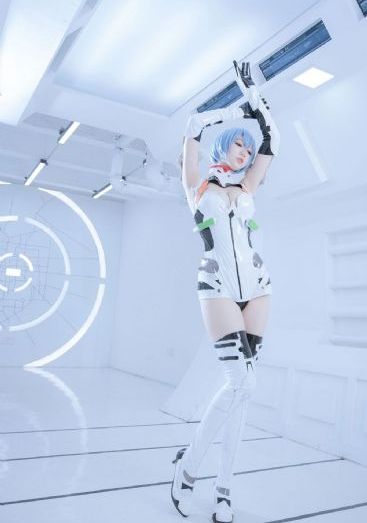欧美大牌男羽绒服_BD韩语动漫免费观看