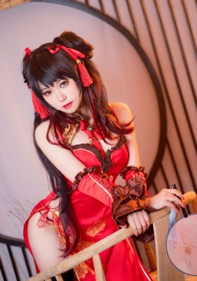 欧美眼睛好看的女星_1080免费观看