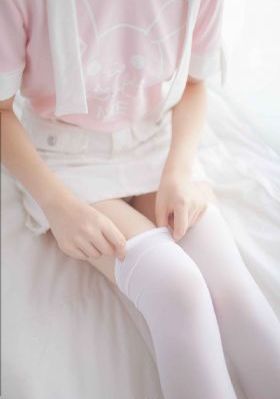 娇妻玩4p被三个男人伺候电影_DVD高清视频观看