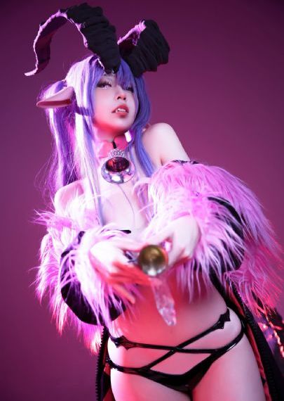 欧美黑白头像女生霸气_BD国语高清神马影院手机在线