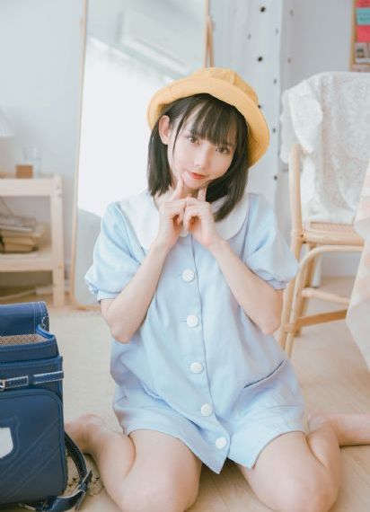 国产美女嘘嘘嘘_1080P迅雷电影在线