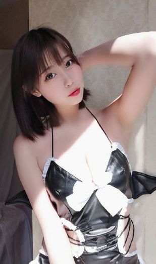 欧美真空美女走光图片_电影免费国语