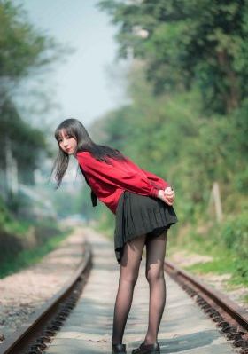 欧美短发头像女生_BD国语动漫免费观看