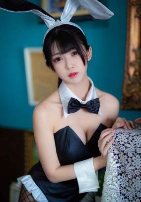 欧美精品成人秘书_剧情片在线观看完整版